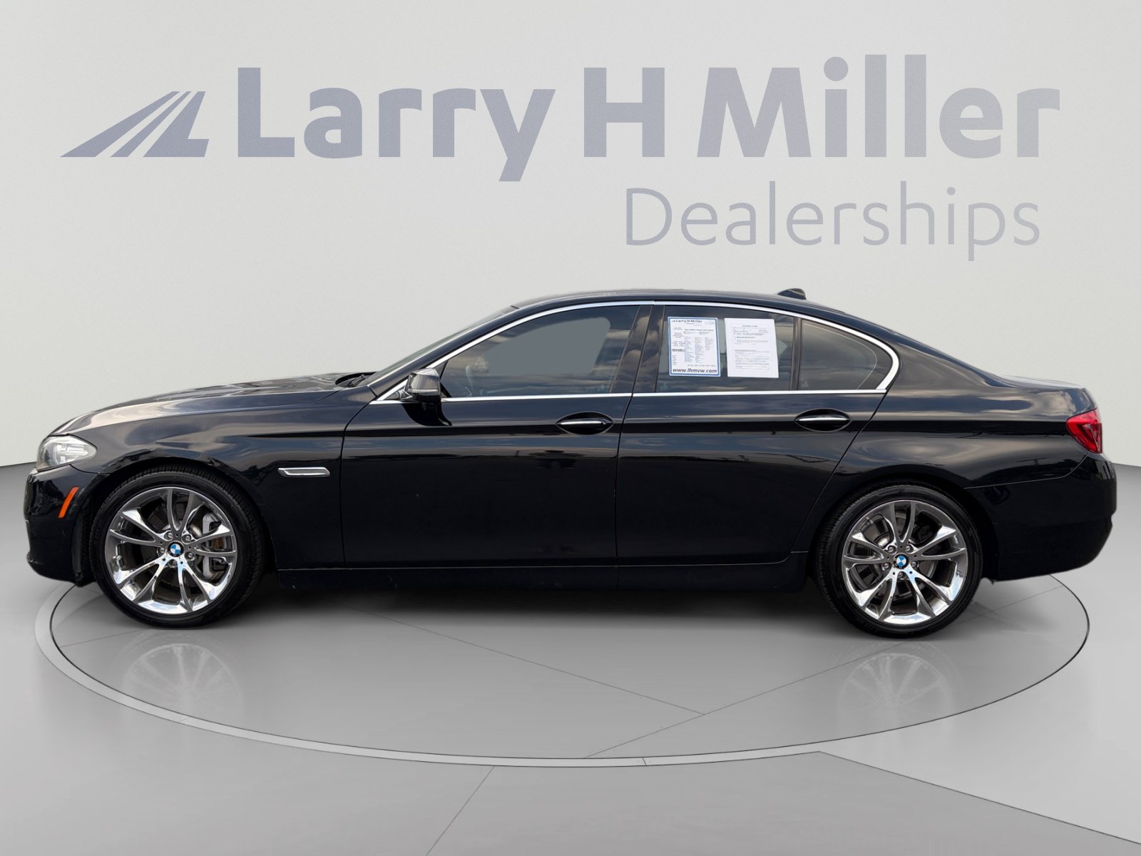 Used 2014 BMW 535i xDrive Sedan AWD/4WD image 2
