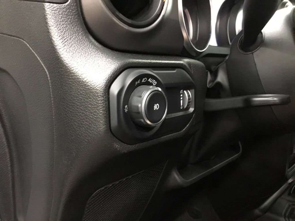 Used 2023 Jeep Wrangler Unlimited Sport w/ Uconnect 4C Nav & Sound Group AWD/4WD image 9