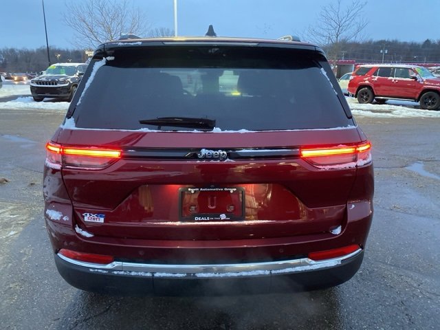 Used 2022 Jeep Grand Cherokee Limited 4xe w/ Luxury Tech Group II image 4