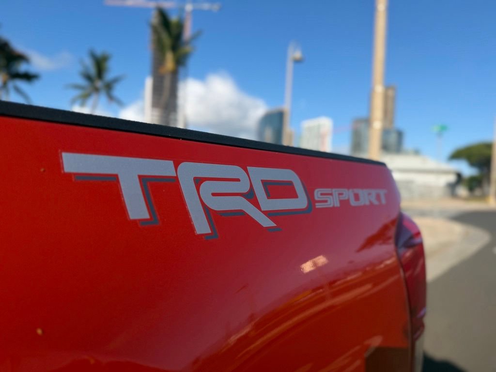 Used 2016 Toyota Tacoma SR5 RWD image 7
