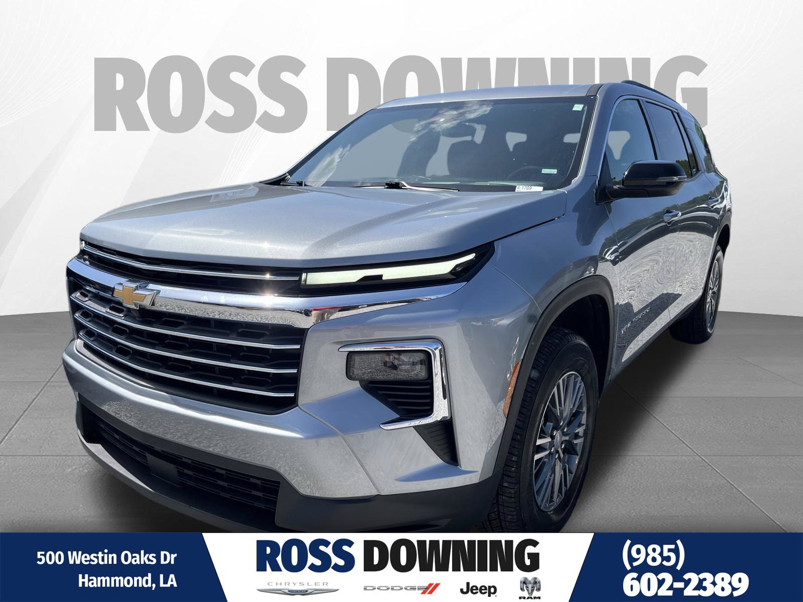 Used 2025 Chevrolet Traverse LT FWD image 1