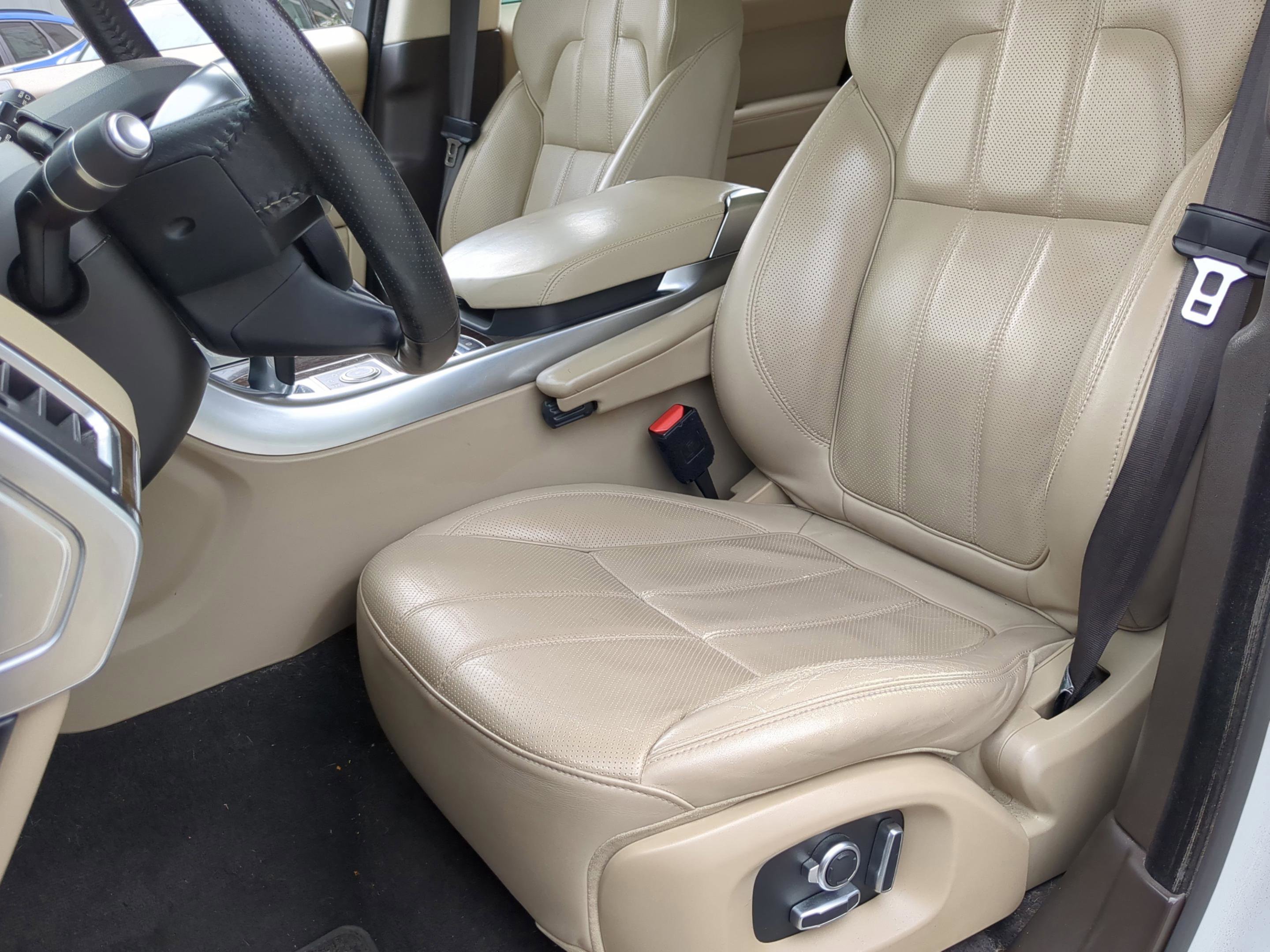 Used 2016 Land Rover Range Rover Sport HSE image 24