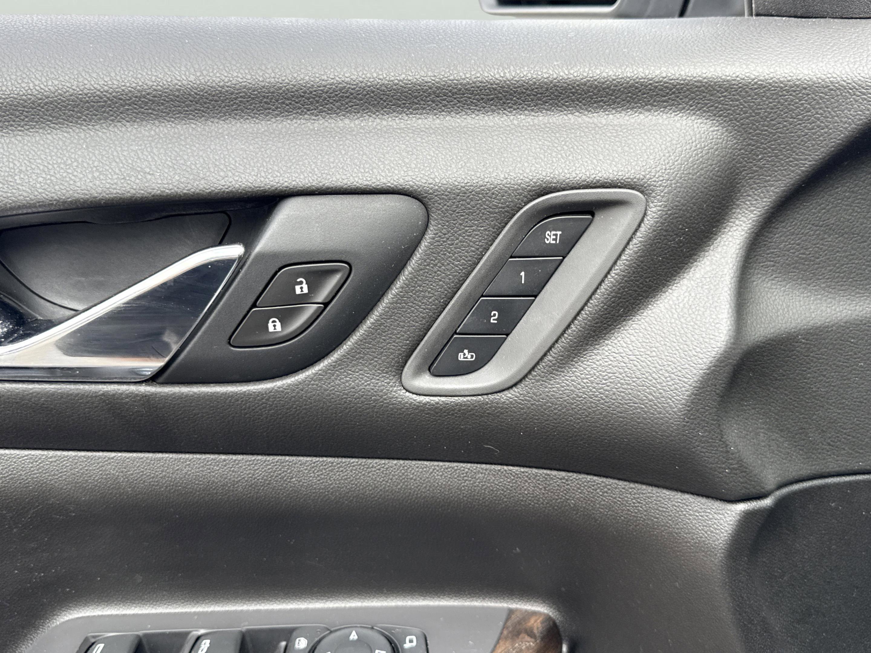 Used 2021 GMC Acadia Denali w/ Denali Technology Package image 20