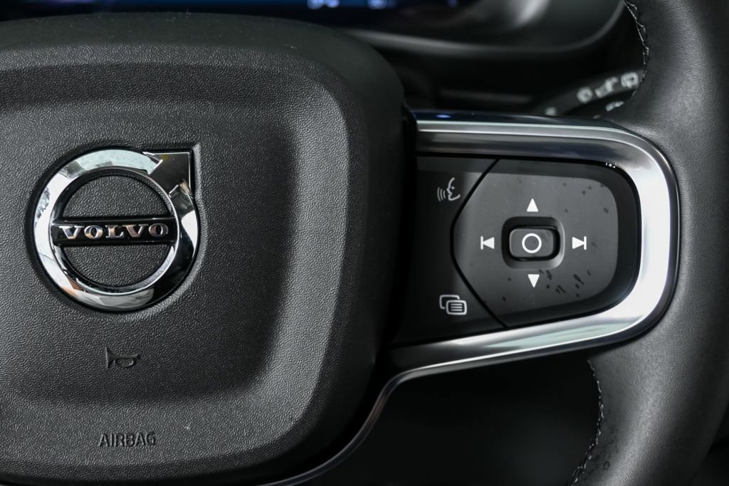 Certified 2026 Volvo XC40 B5 Core w/ Climate Package image 12