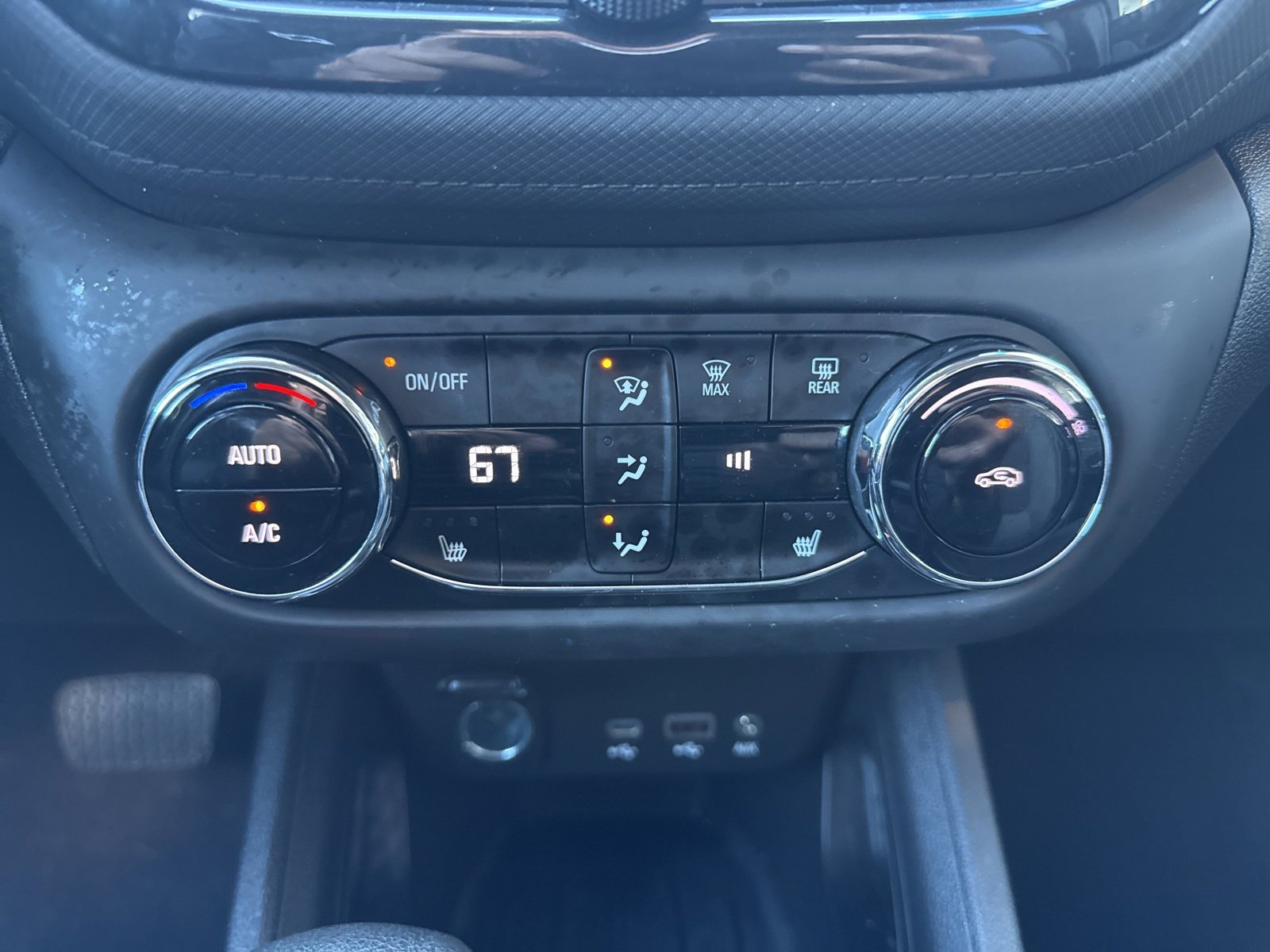 Used 2022 Chevrolet TrailBlazer LT w/ Convenience Package image 24