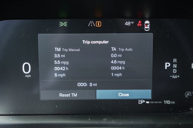 New 2026 Volvo V60 B5 Cross Country Plus w/ Protection Package Premier image 42