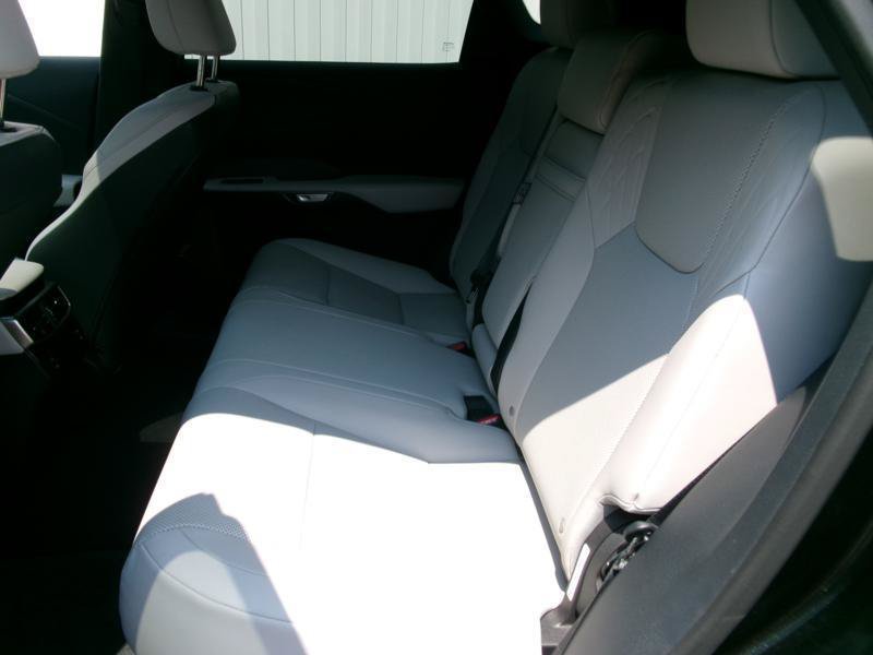 Used 2026 Lexus RX 350 Premium w/ Accessory Package (Z1) AWD/4WD image 10
