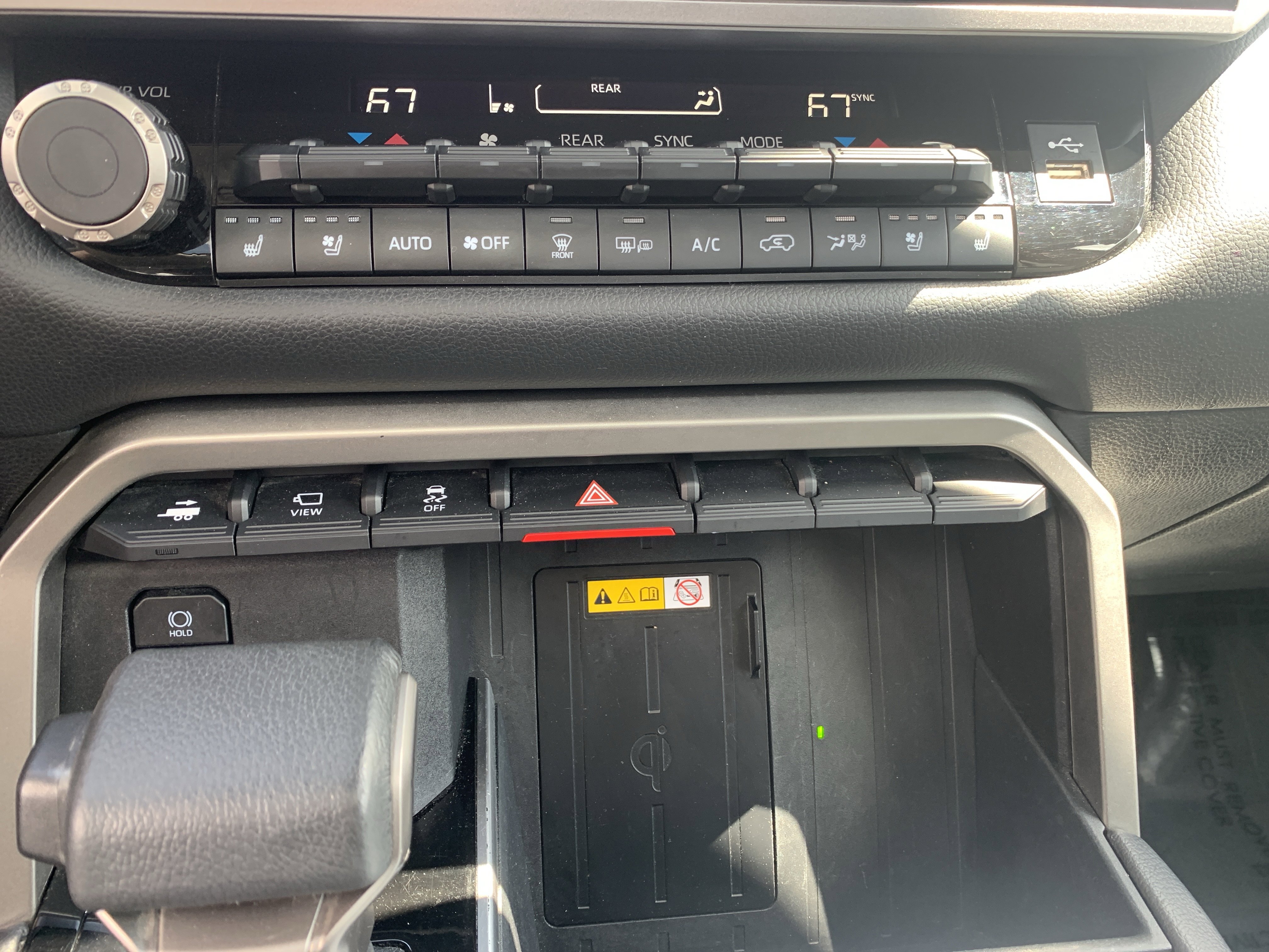 Used 2023 Toyota Sequoia Limited w/ Tow Technology Package AWD/4WD image 29