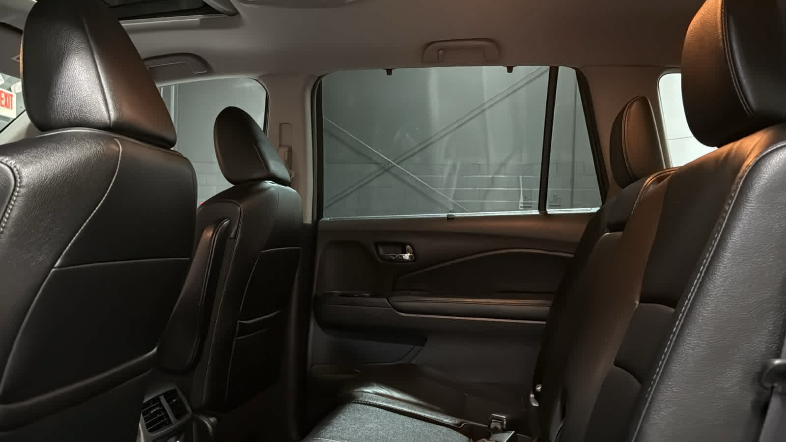 Used 2016 Honda Pilot Touring image 21