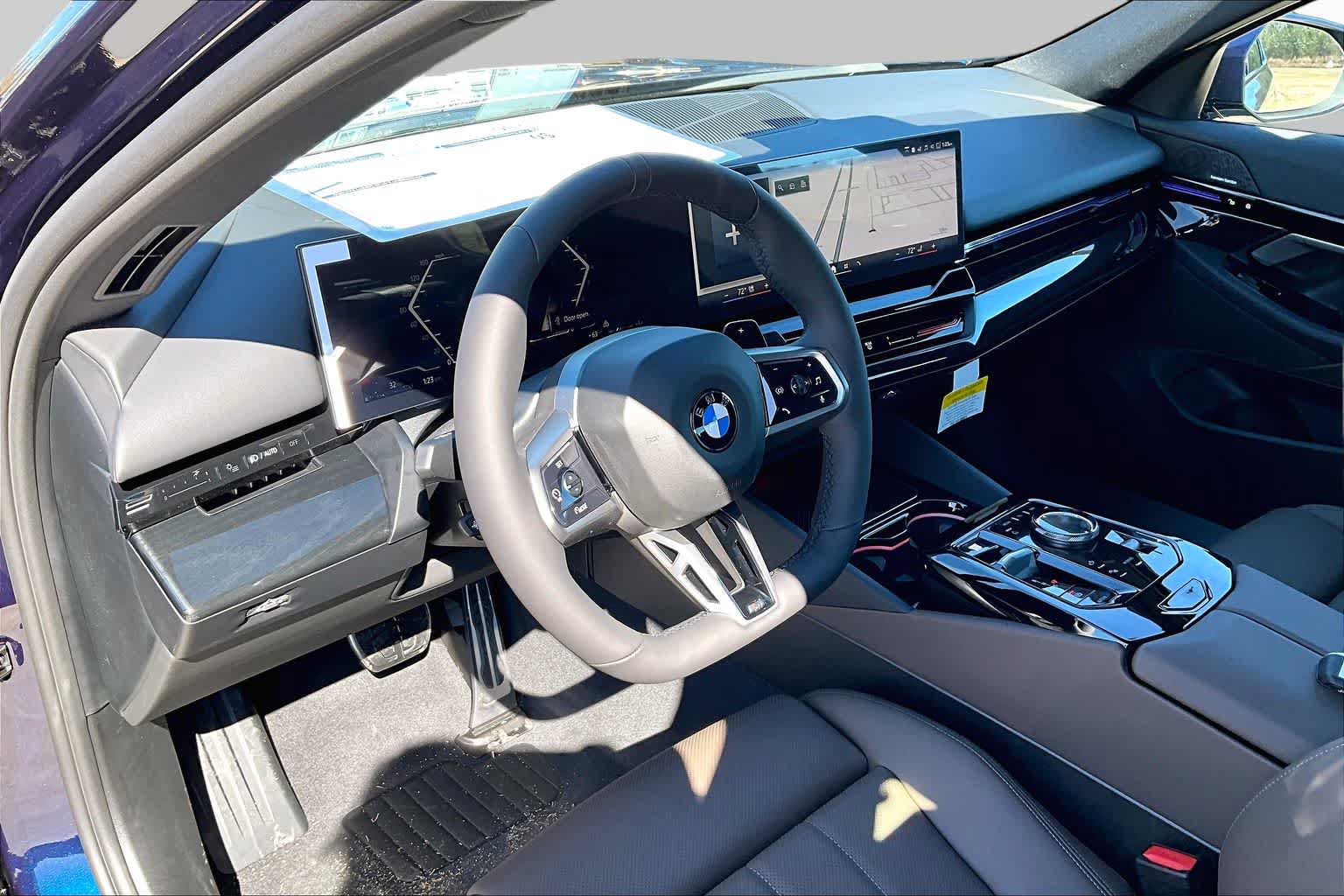 New 2026 BMW 530i xDrive w/ M Sport Package AWD/4WD image 9