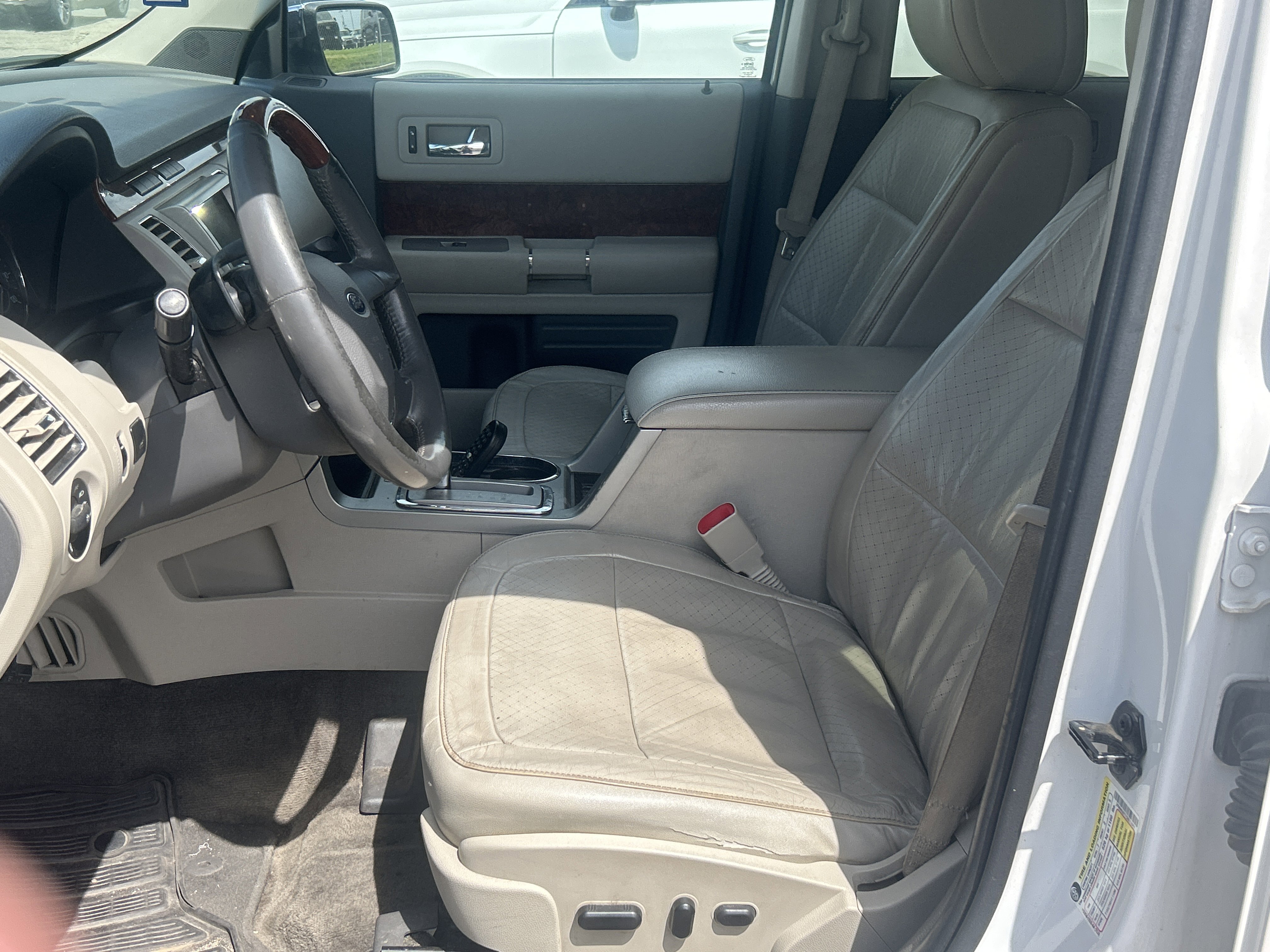 Used 2012 Ford Flex Limited w/ Equipment Group Order Code AWD/4WD image 2