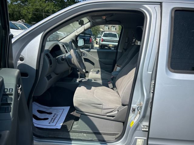 Used 2019 Nissan Frontier SV RWD image 9