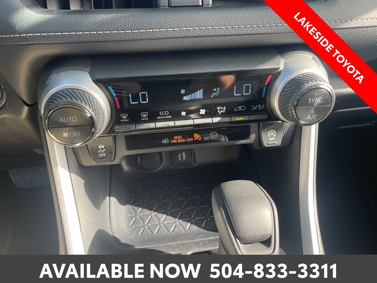Certified 2025 Toyota RAV4 XLE FWD image 33