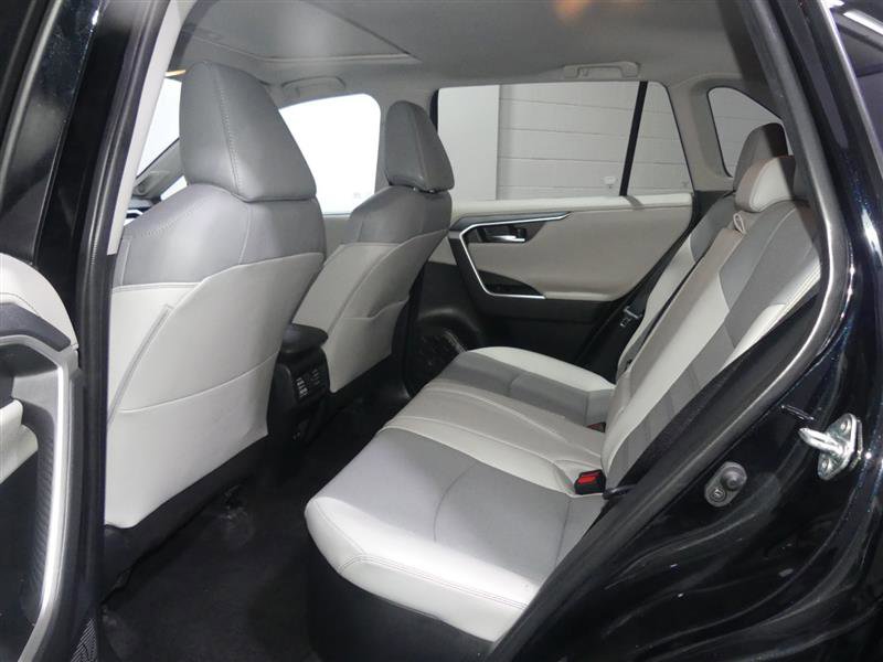 Used 2020 Toyota RAV4 Limited w/ Limited Grade Weather Package AWD/4WD image 27
