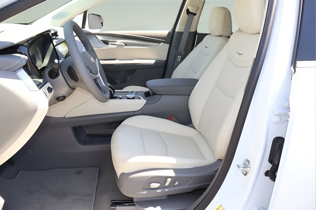 New 2026 Cadillac XT5 Premium Luxury AWD/4WD image 11