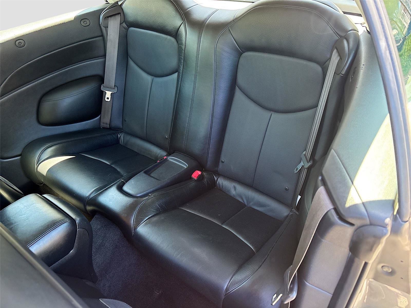 Used 2014 INFINITI Q60 Convertible w/ Premium Package RWD image 28