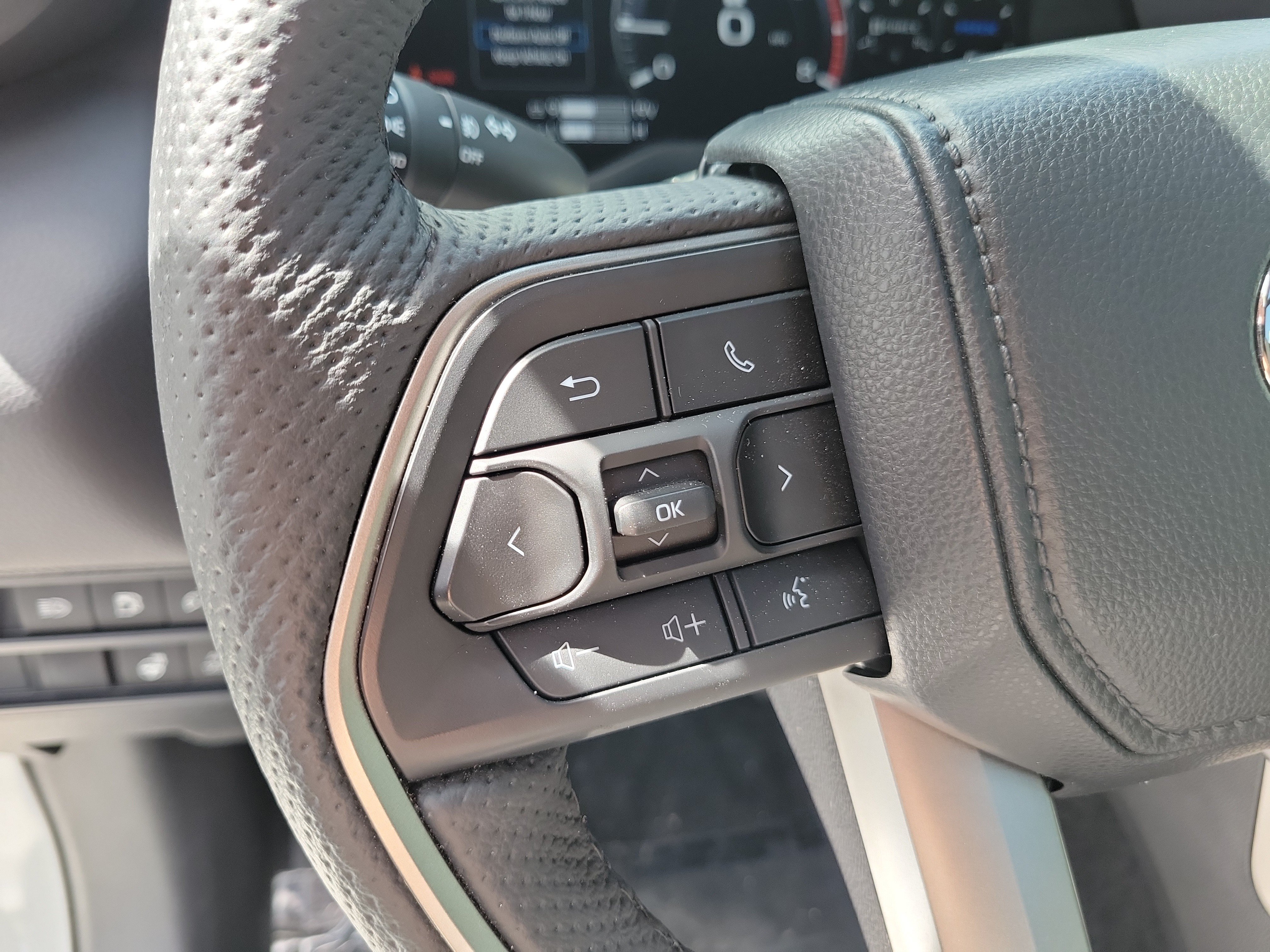 Used 2026 Toyota Tundra Limited w/ Limited PVM Package AWD/4WD image 36