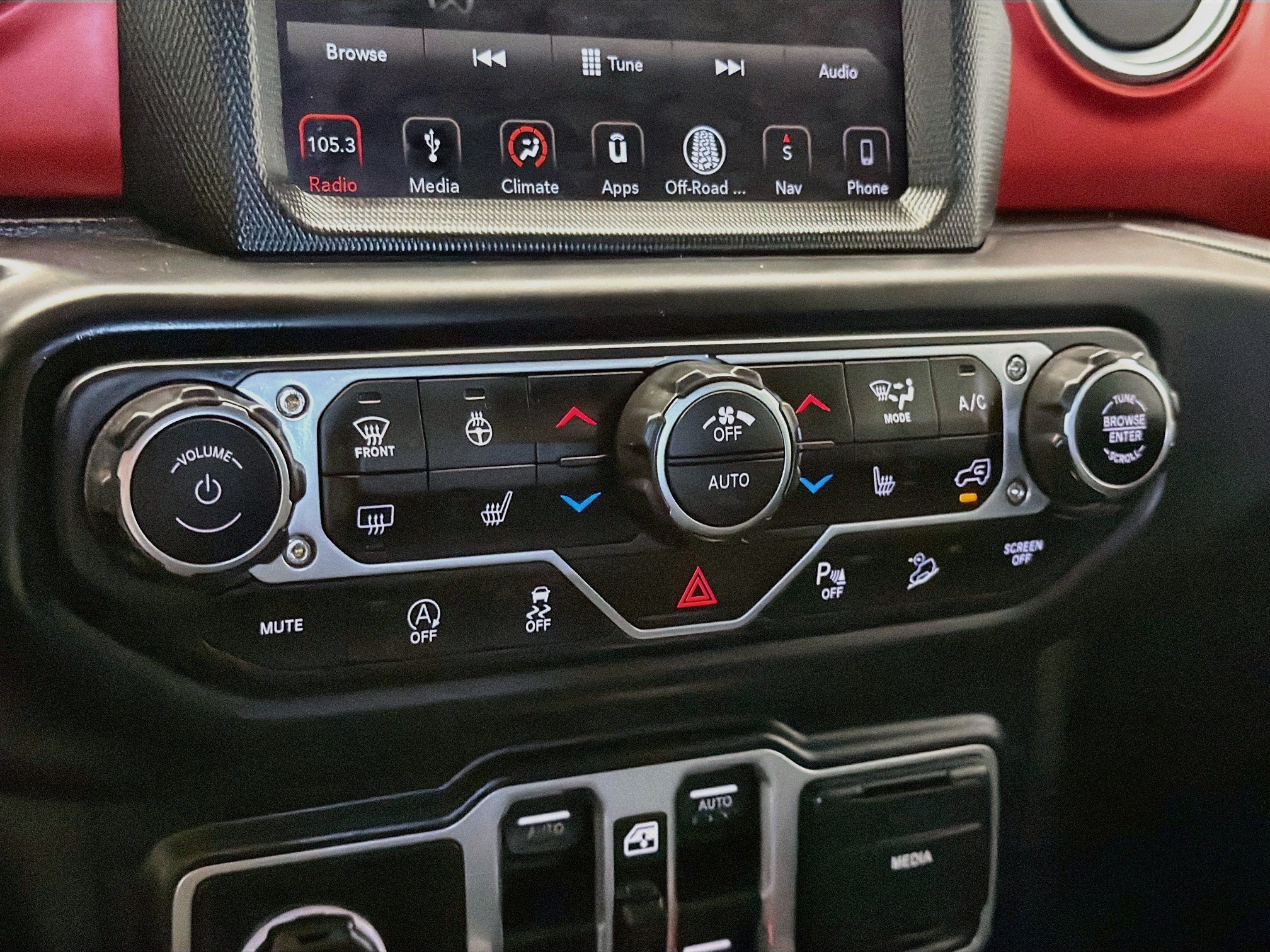 Used 2018 Jeep Wrangler Unlimited Rubicon AWD/4WD image 10