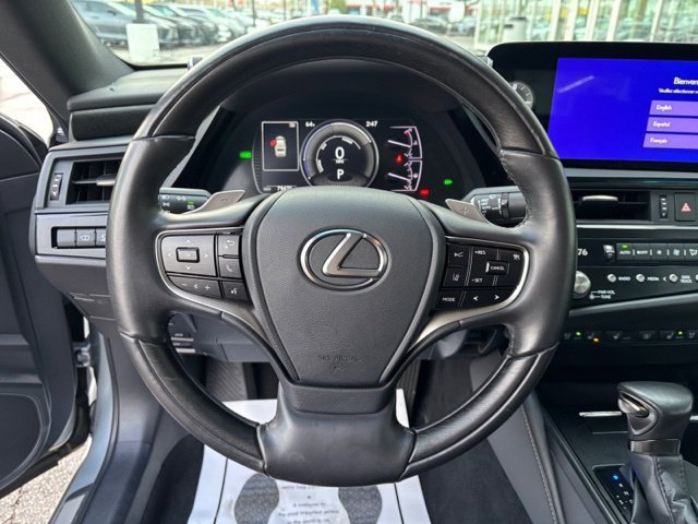Used 2024 Lexus ES 300h w/ Accessory Package (Z2) FWD image 14
