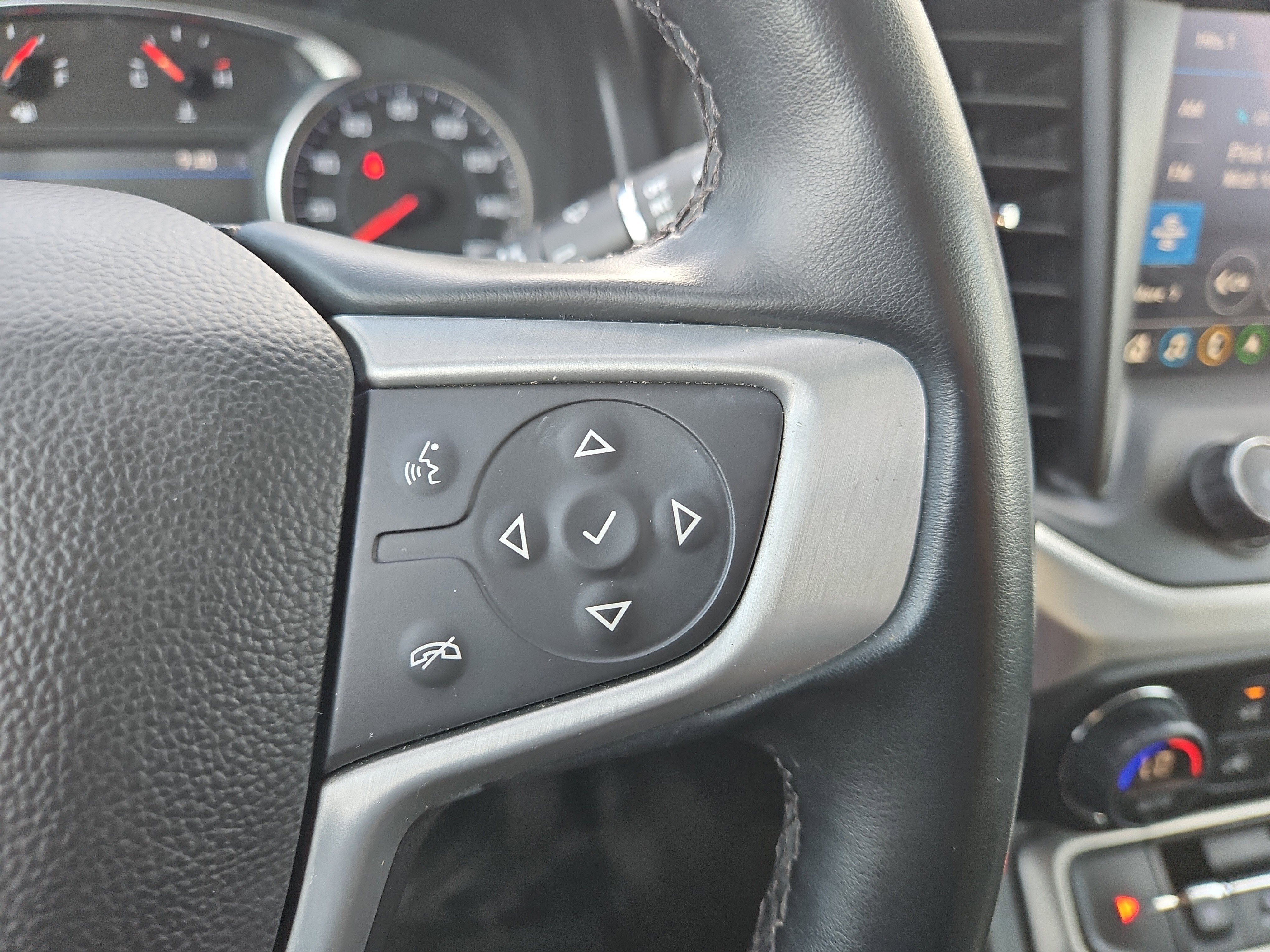 Used 2023 GMC Acadia SLT AWD/4WD image 22