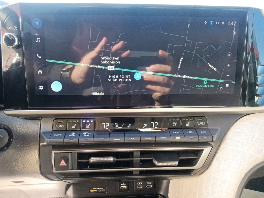 Used 2025 Toyota Camry XSE image 21