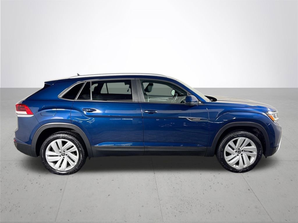 Certified 2022 Volkswagen Atlas Cross Sport SE AWD/4WD image 5