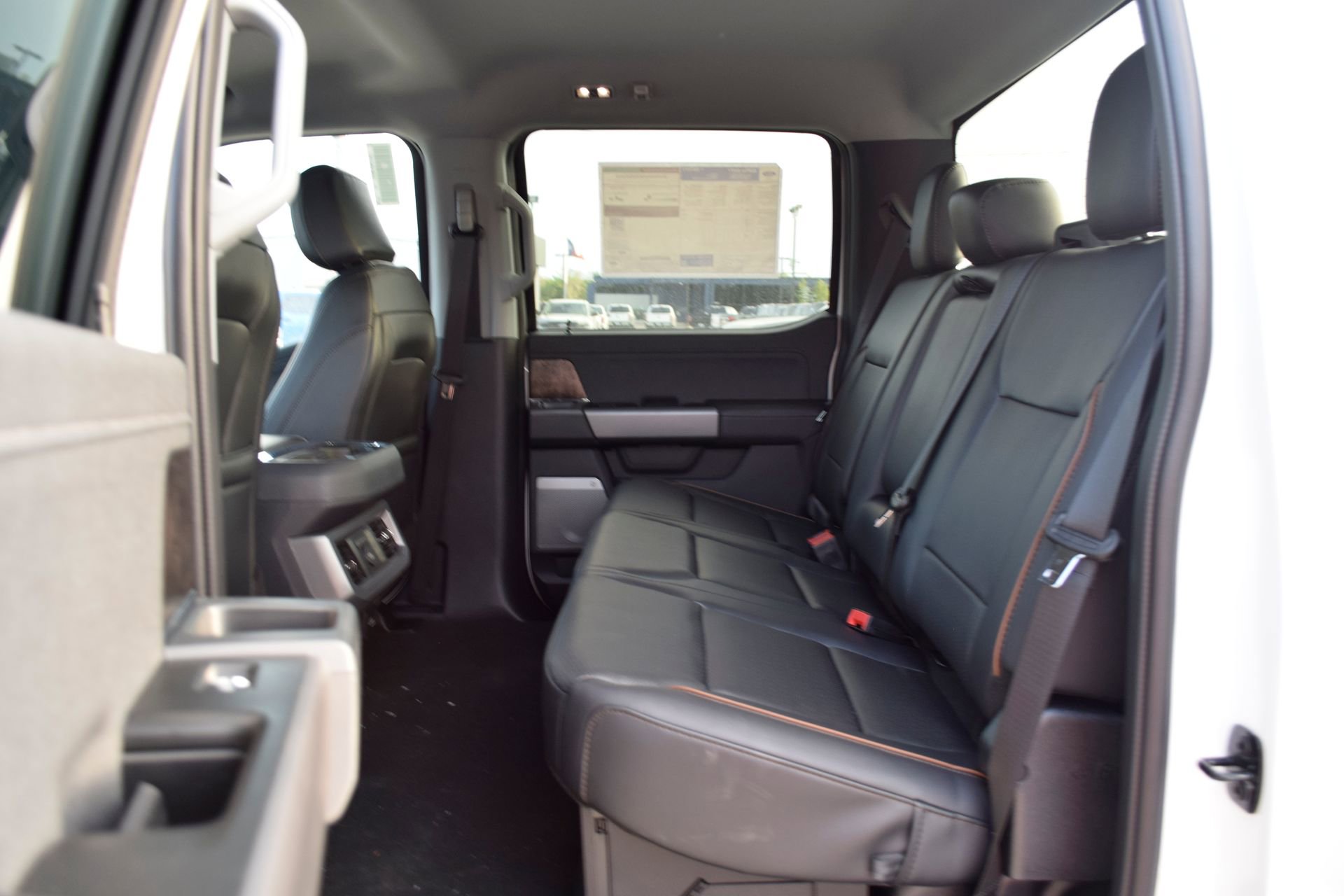 New 2026 Ford F250 Lariat w/ FX4 Off-Road Package image 20