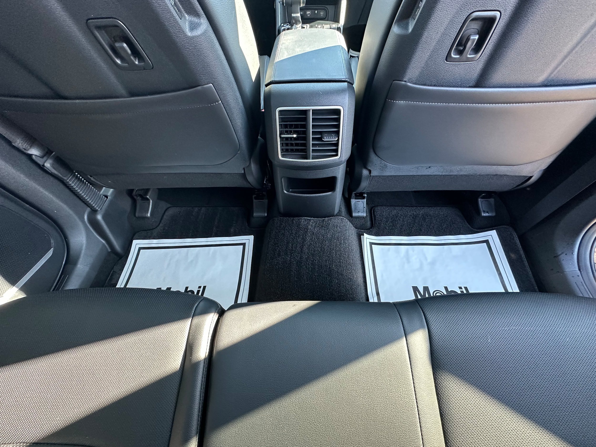 Used 2025 Kia Sportage EX w/ Premium Package AWD/4WD image 15