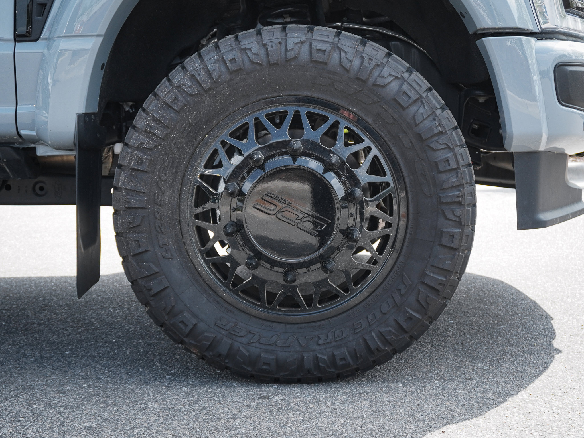 Used 2025 Ford F450 Platinum AWD/4WD image 13