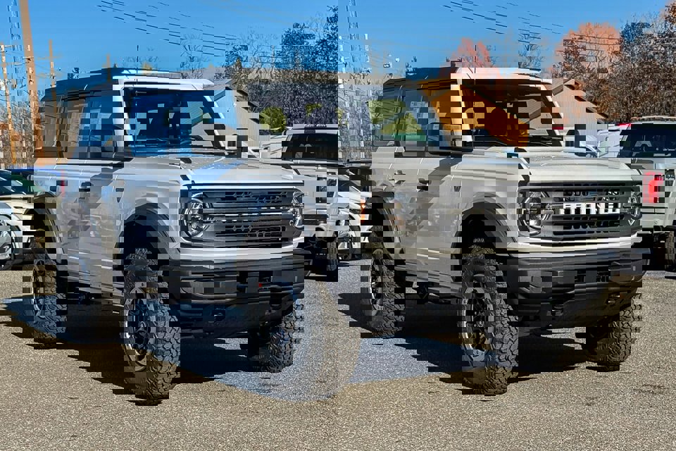 New 2025 Ford Bronco 4-Door w/ Sasquatch Package image 1