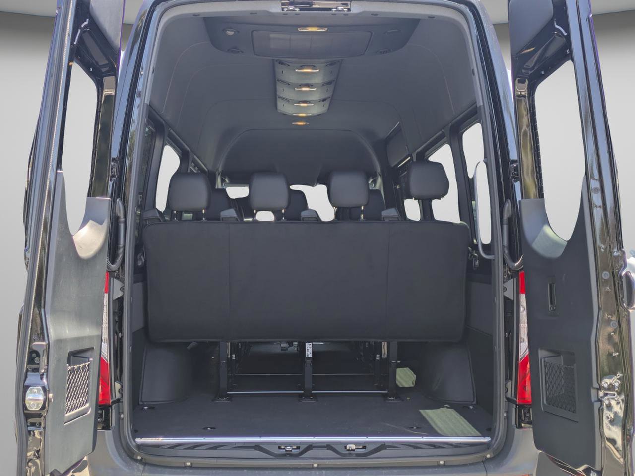 New 2025 Mercedes-Benz Sprinter 2500 image 8