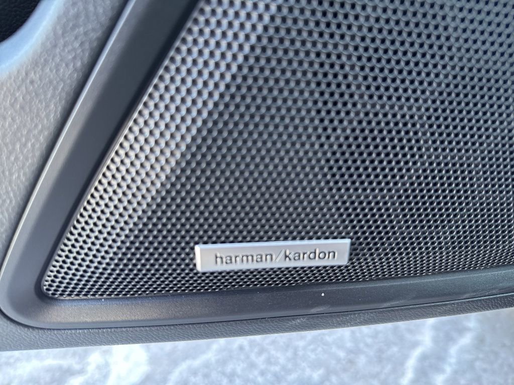 Used 2025 Subaru Outback Limited image 18