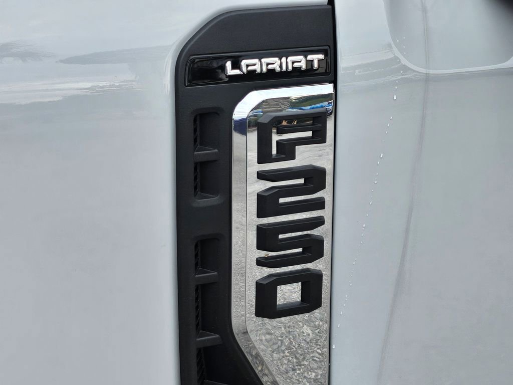 New 2026 Ford F250 Lariat w/ FX4 Off-Road Package image 28