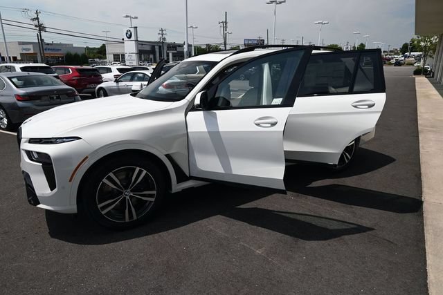 New 2027 BMW X7 xDrive40i w/ M Sport Package AWD/4WD image 48