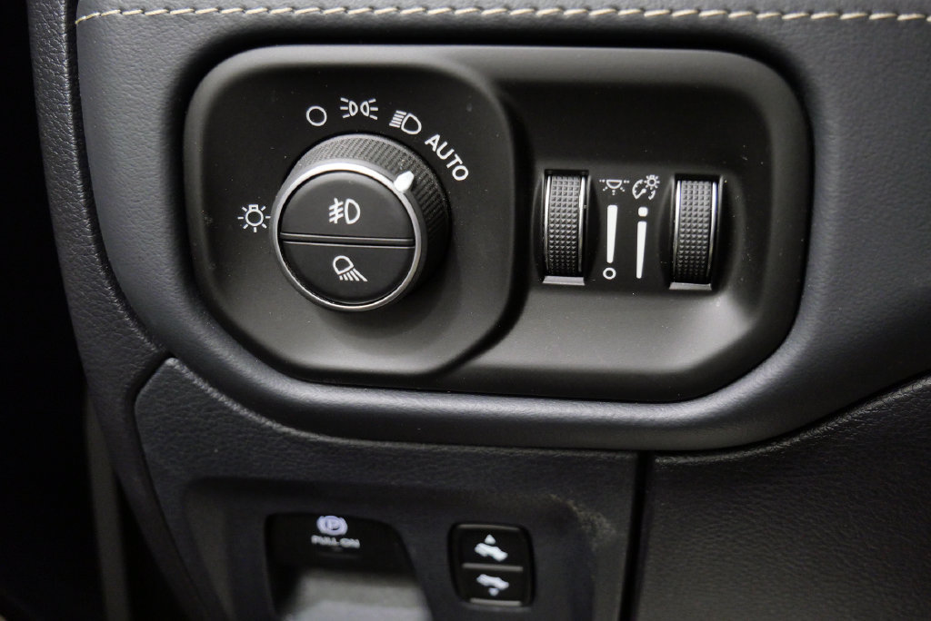 Used 2020 RAM 1500 Limited AWD/4WD image 28