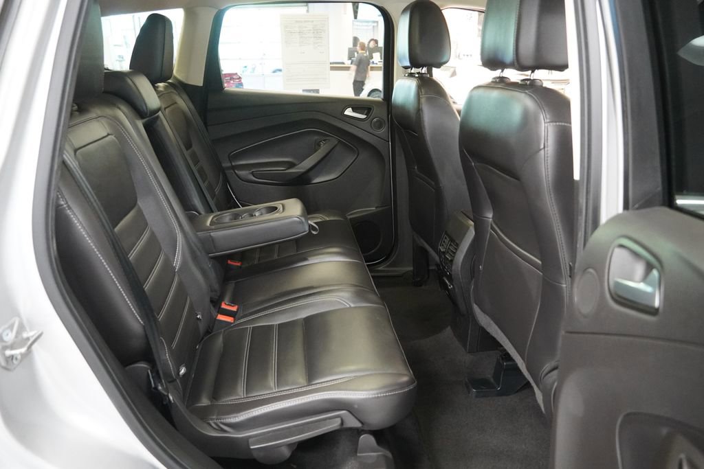 Used 2017 Ford Escape Titanium AWD/4WD image 32