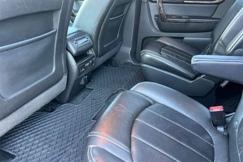 Used 2016 GMC Acadia Denali image 12