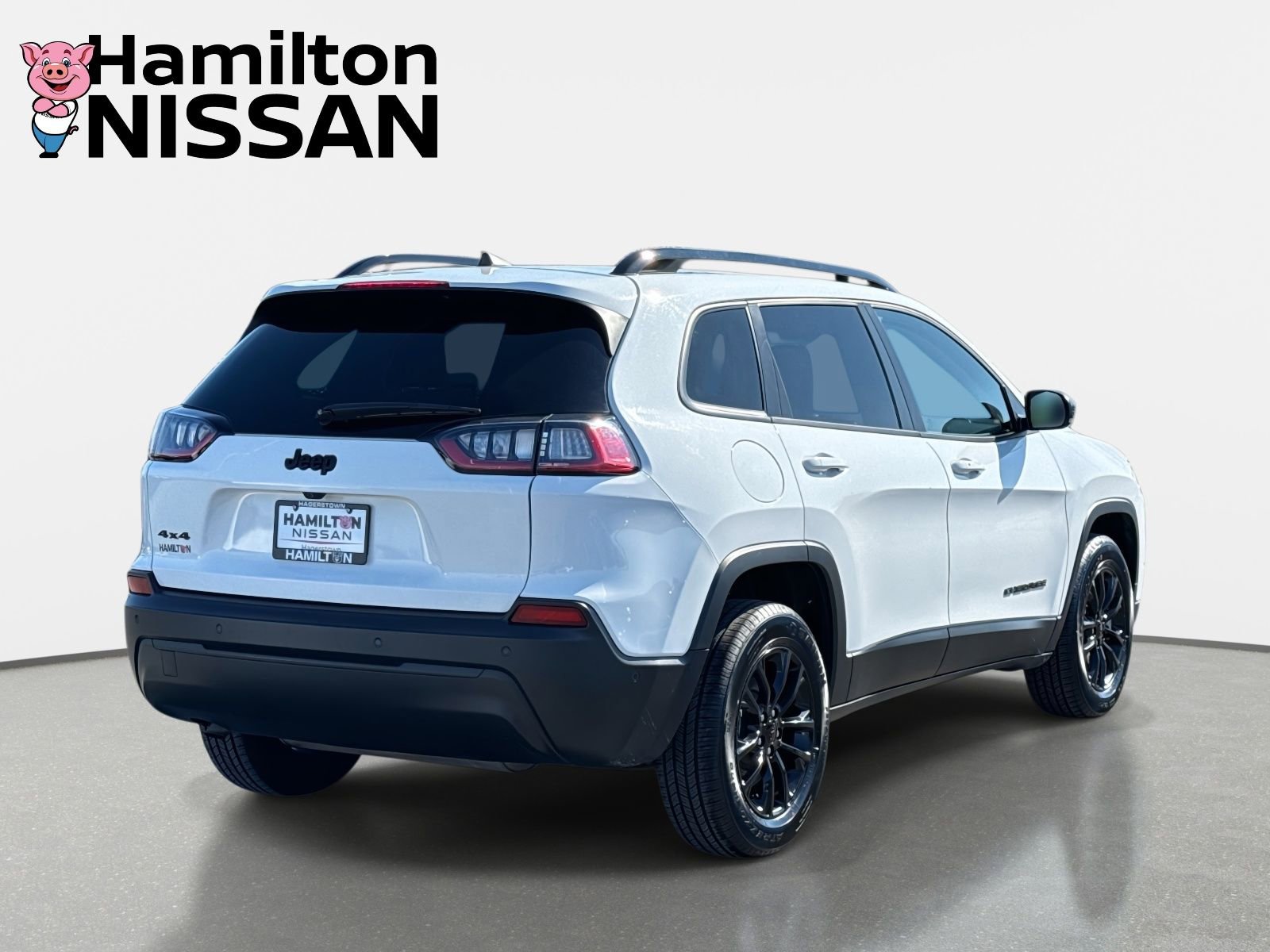 Used 2023 Jeep Cherokee Altitude Lux image 2