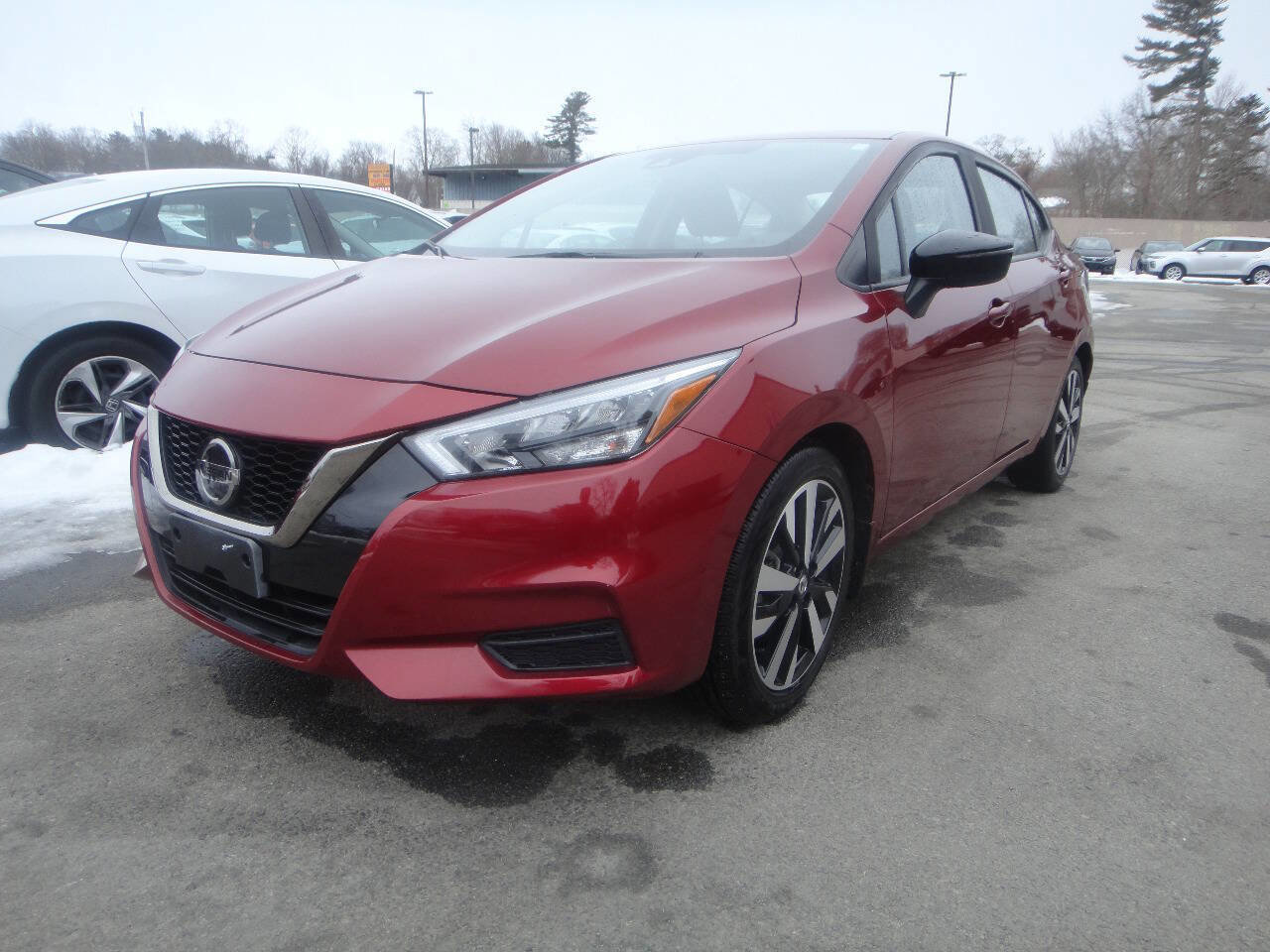 Used 2022 Nissan Versa SR w/ Convenience Package FWD image 1