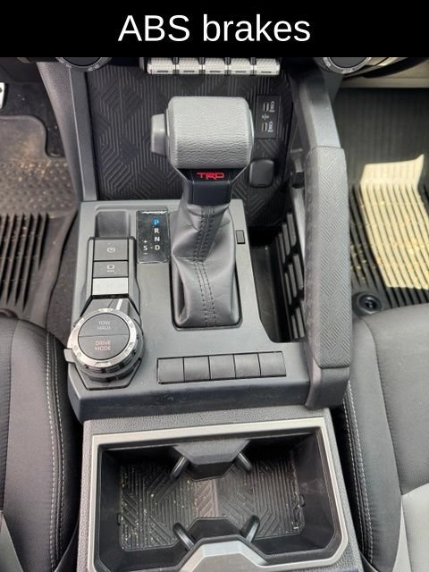 Used 2025 Toyota Tacoma TRD Sport AWD/4WD image 18