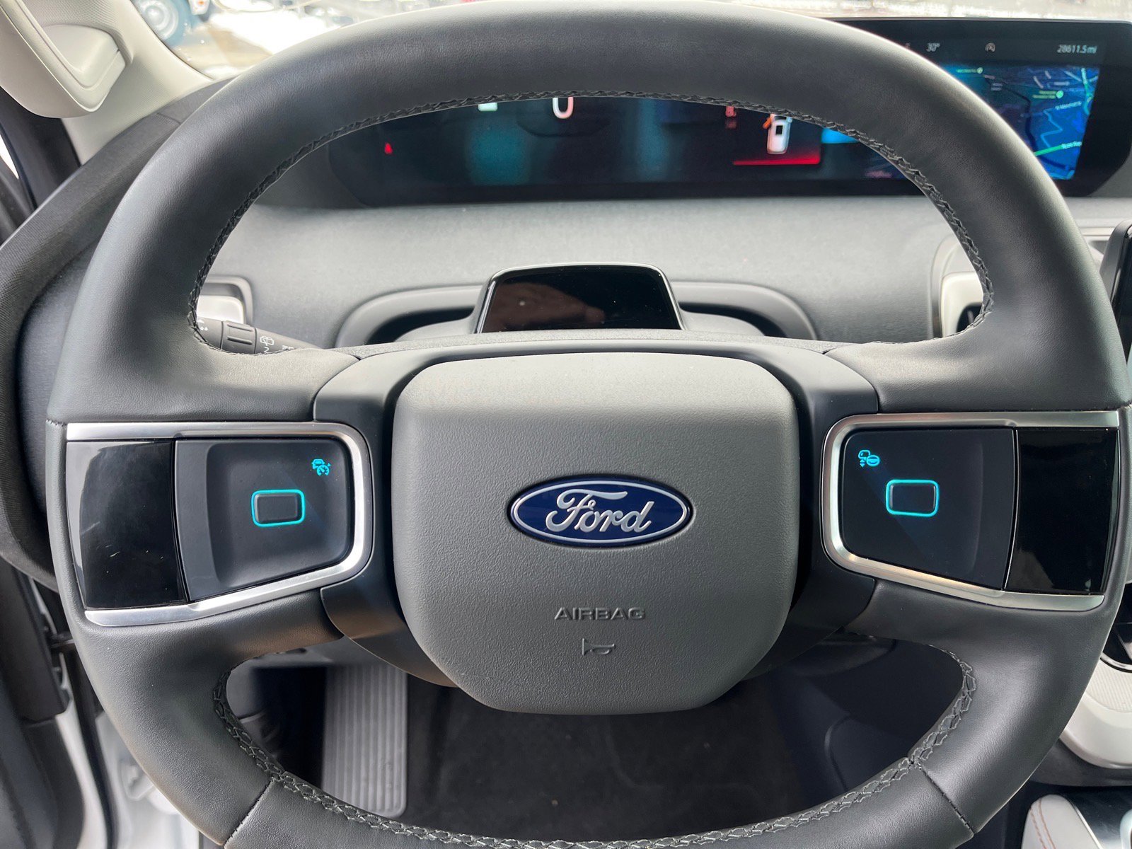 Certified 2025 Ford Expedition Active AWD/4WD image 16