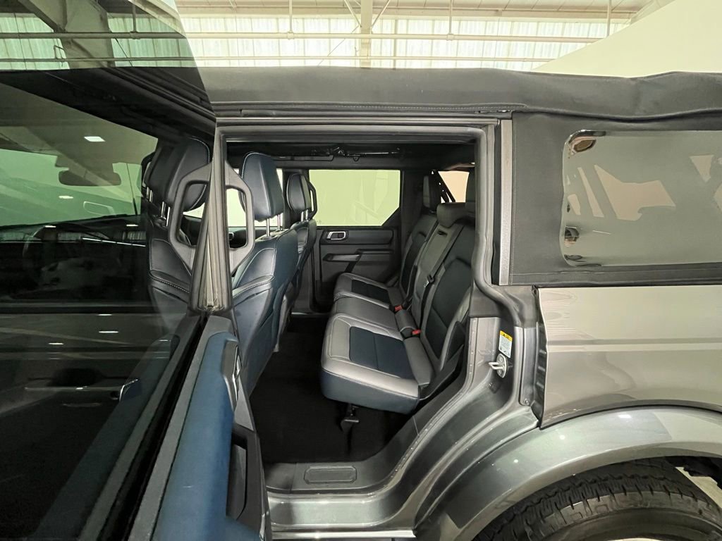 Used 2024 Ford Bronco Outer Banks AWD/4WD image 18