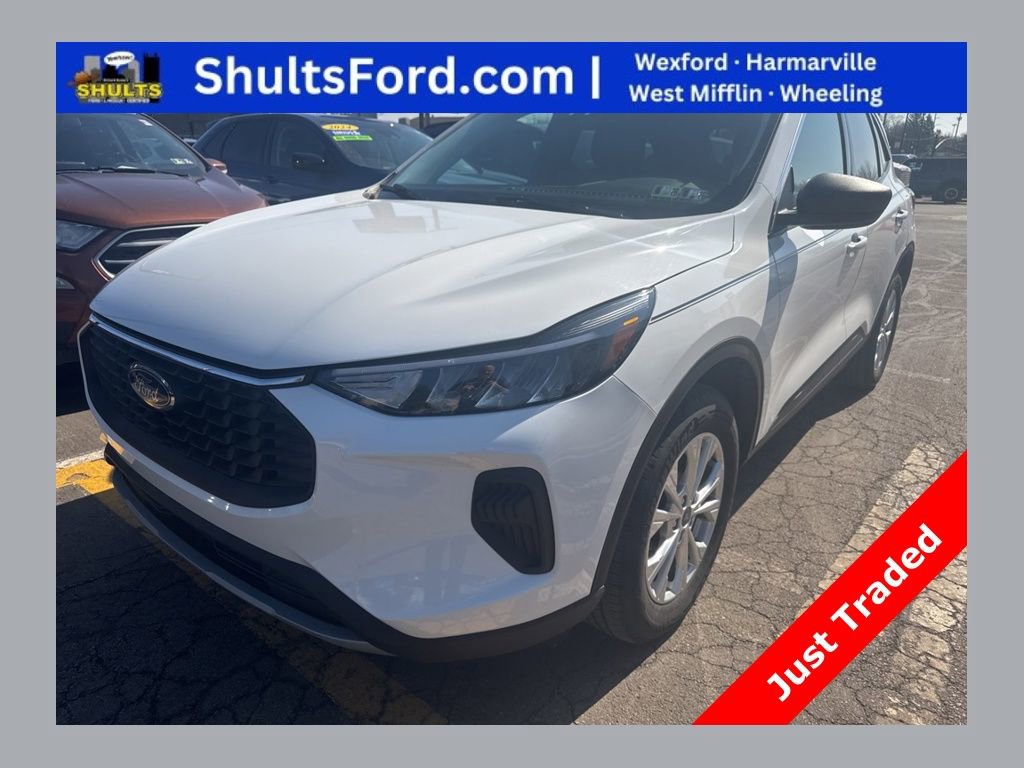 Used 2023 Ford Escape Active image 1