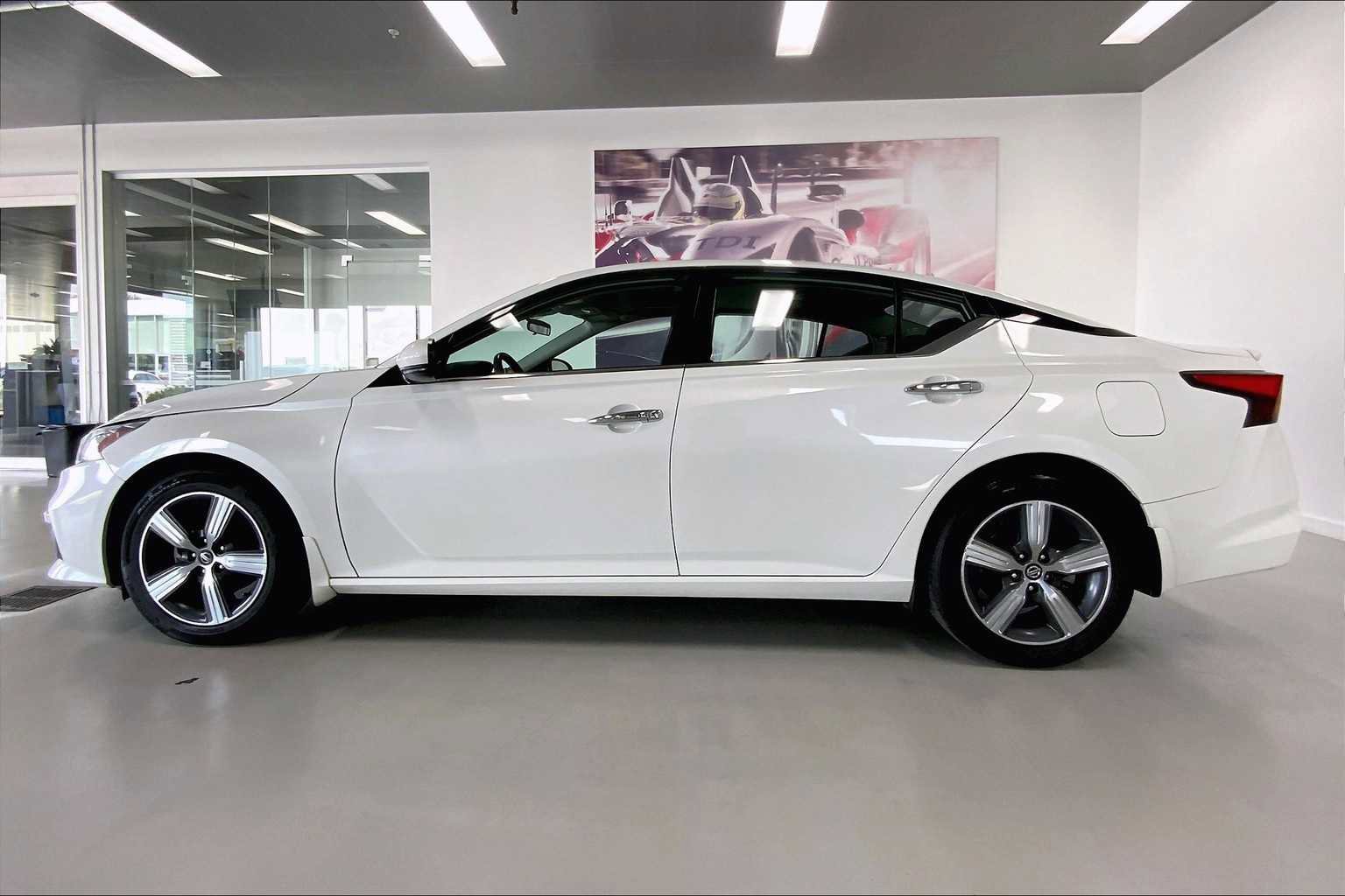 Used 2022 Nissan Altima 2.5 SL image 3