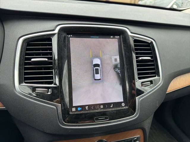 Used 2023 Volvo XC90 B6 Plus w/ Protection Package Premier image 10