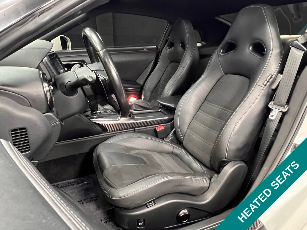 Used 2020 Nissan GT-R Premium AWD/4WD image 3
