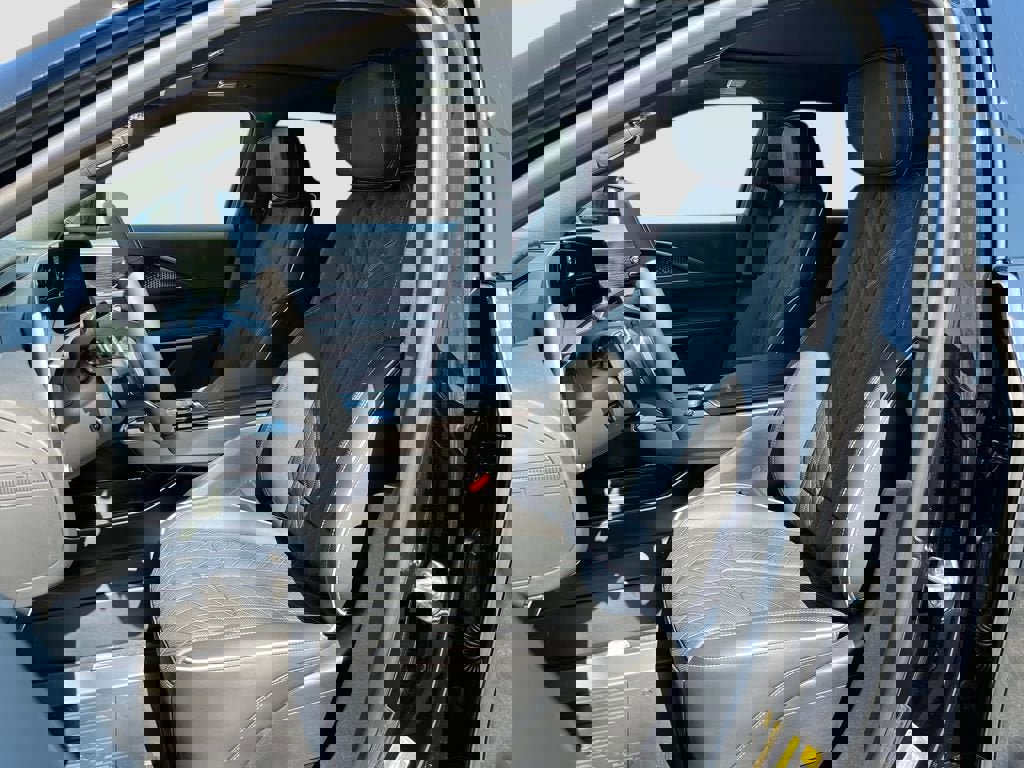 New 2026 Cadillac Lyriq V w/ LPO, Floor Liner Package image 21