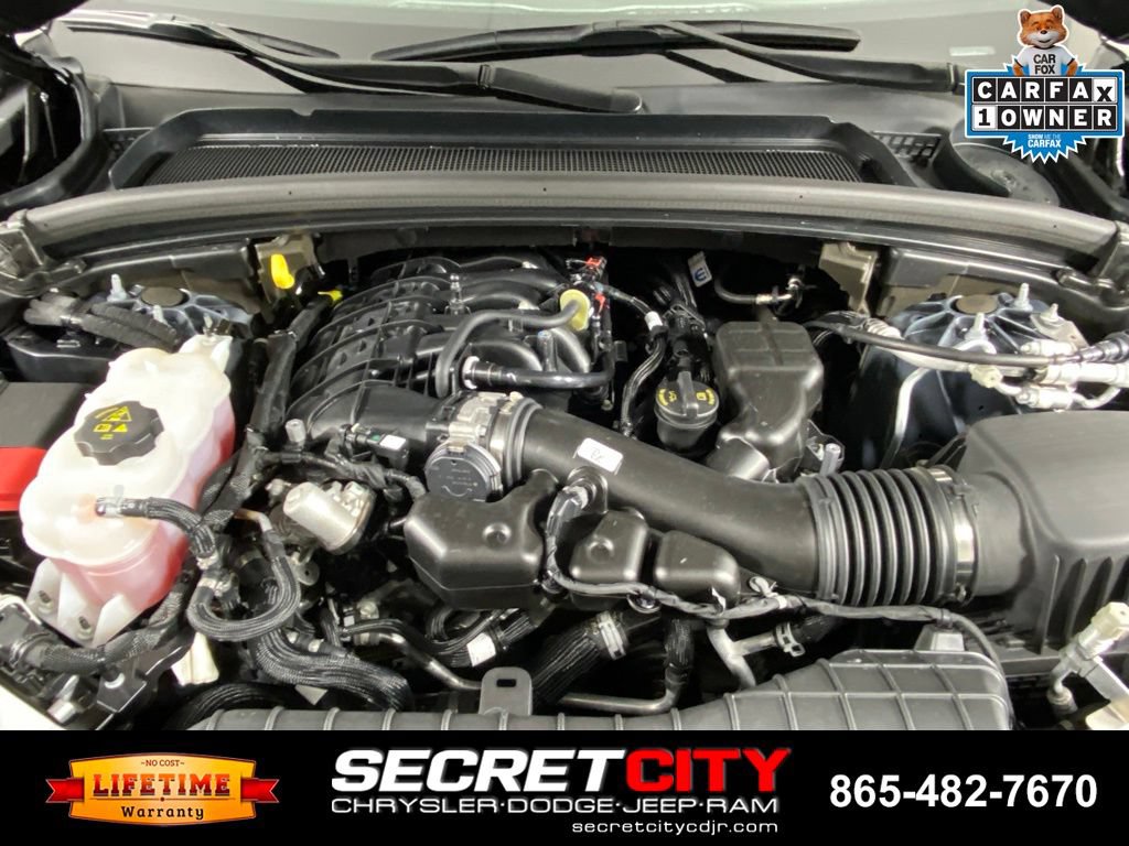 Used 2024 Jeep Grand Cherokee L Laredo AWD/4WD image 34