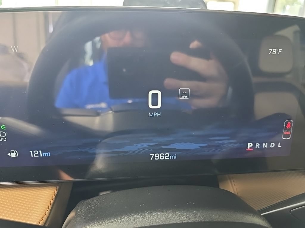 Used 2026 Chevrolet Equinox ACTIV FWD image 5