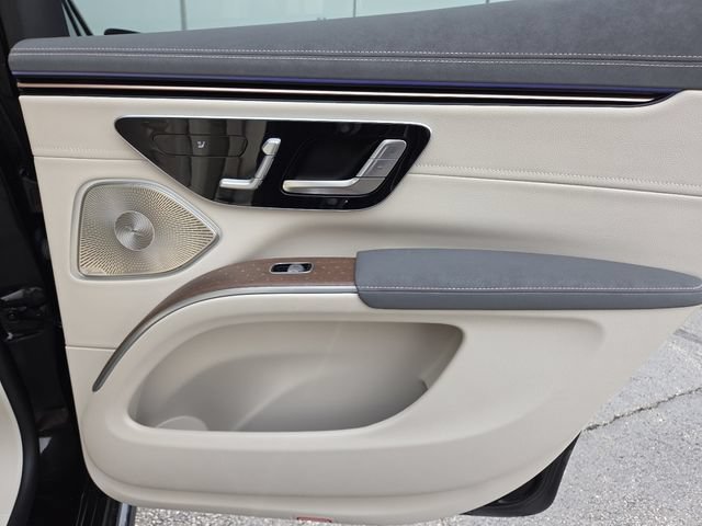 Used 2023 Mercedes-Benz EQS 580 4MATIC SUV image 27